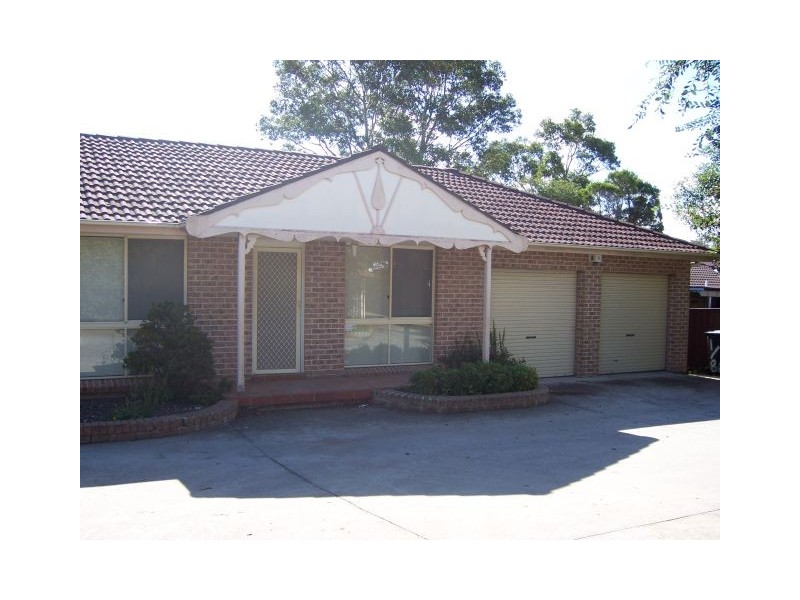 1/8a ATCHISON ROAD, Macquarie Fields NSW 2564