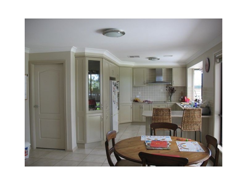 182 Oxford Road, Ingleburn NSW 2565