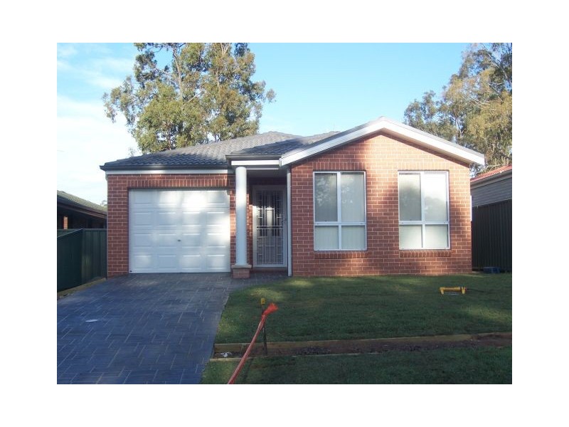 23b Dandenong Crescent, Ruse NSW 2560