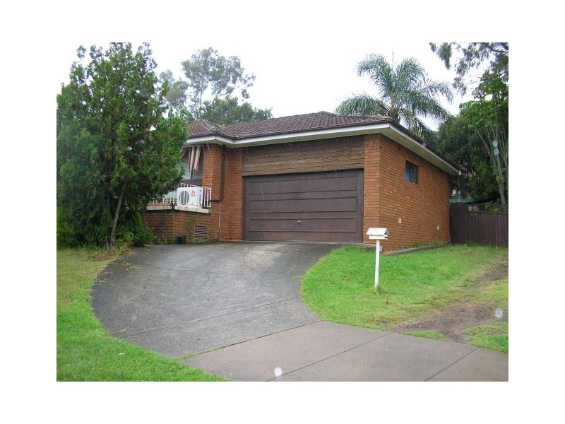 65 Chapperon Cres, Minto NSW 2566