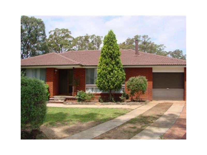 Ruse NSW 2560