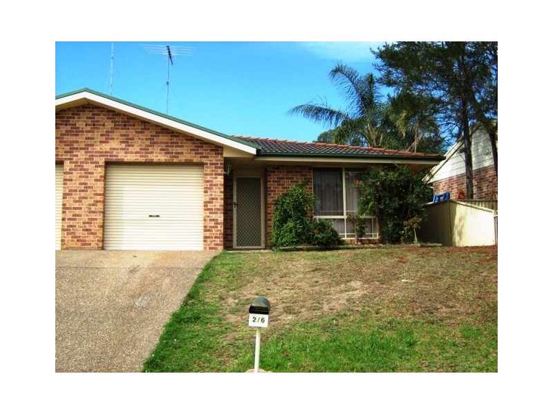 2/6 Crommelin Crescent, St Helens Park NSW 2560