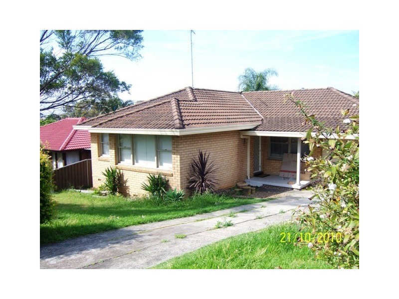 44 Bottlebrush Avenue, Bradbury NSW 2560