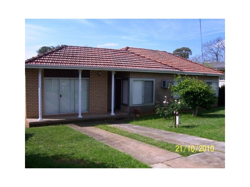 86 Hoddle Ave, Campbelltown NSW 2560
