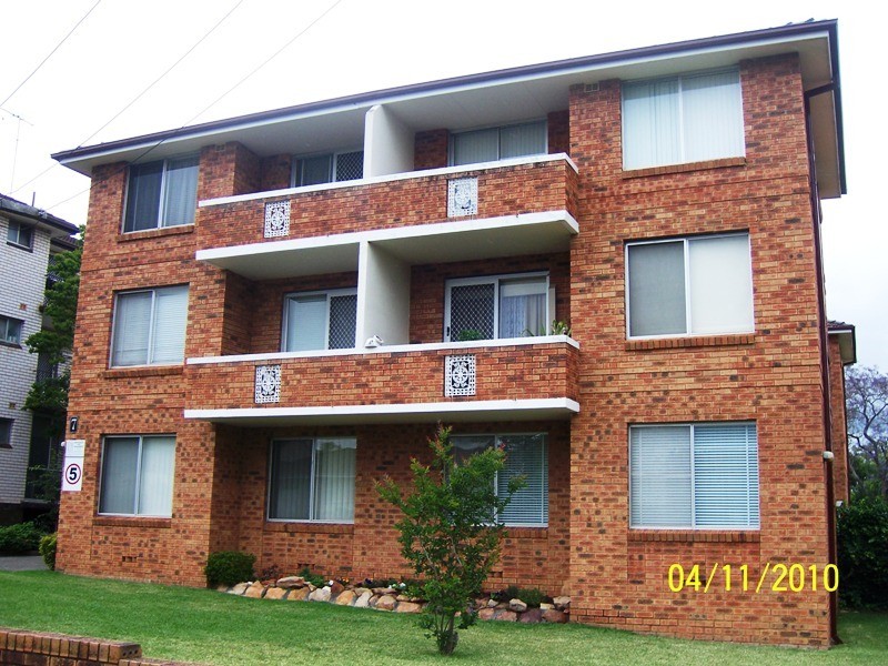 12/7 Reddall Street, Campbelltown NSW 2560