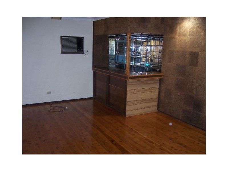 Macquarie Fields NSW 2564