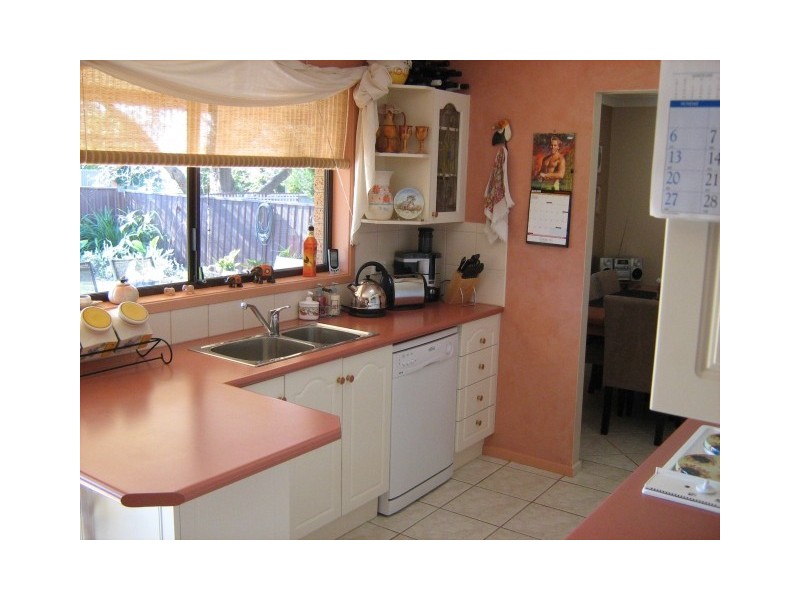 19 Lerwick Place, St Andrews NSW 2566