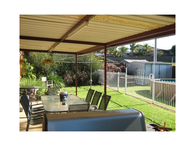 19 Lerwick Place, St Andrews NSW 2566