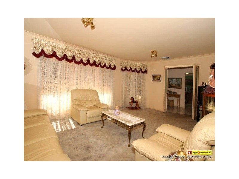 Glen Alpine NSW 2560