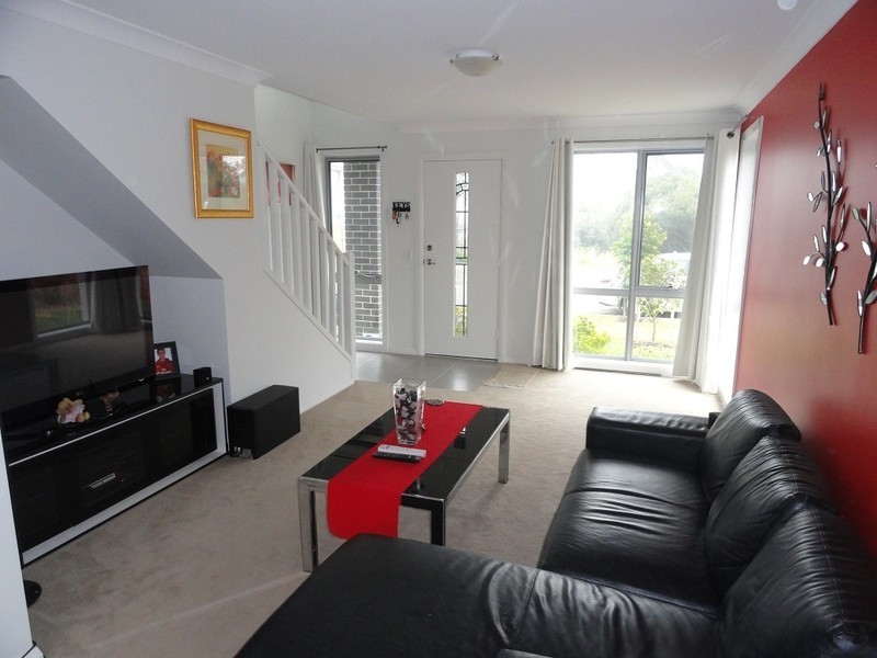 18 Grenada Road, Glenfield NSW 2167