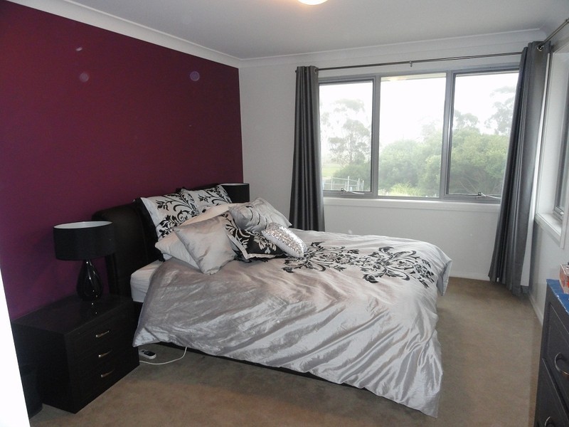 18 Grenada Road, Glenfield NSW 2167