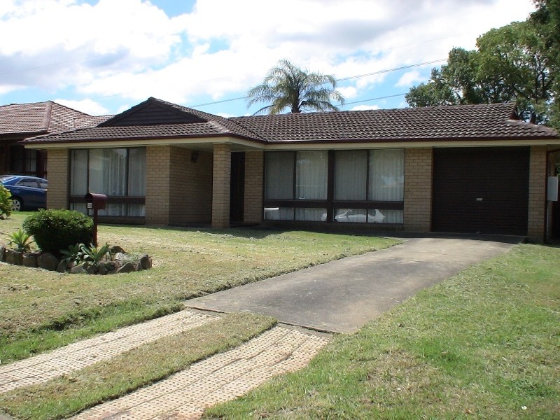 34 Ferguson Street, Glenfield NSW 2167