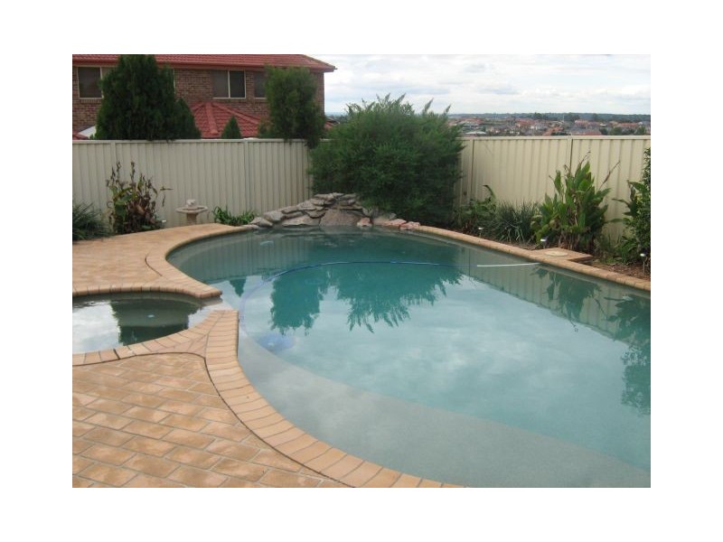 Glen Alpine NSW 2560