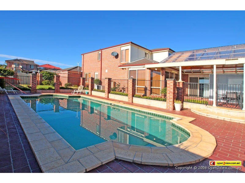 49 Braeside Crescent, Glen Alpine NSW 2560