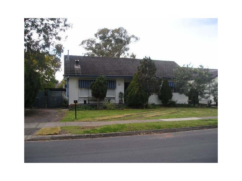 7 Wattle Avenue, Macquarie Fields NSW 2564