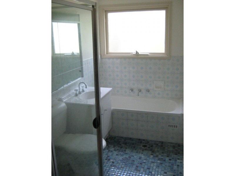 12 Airdsley Lane, Bradbury NSW 2560