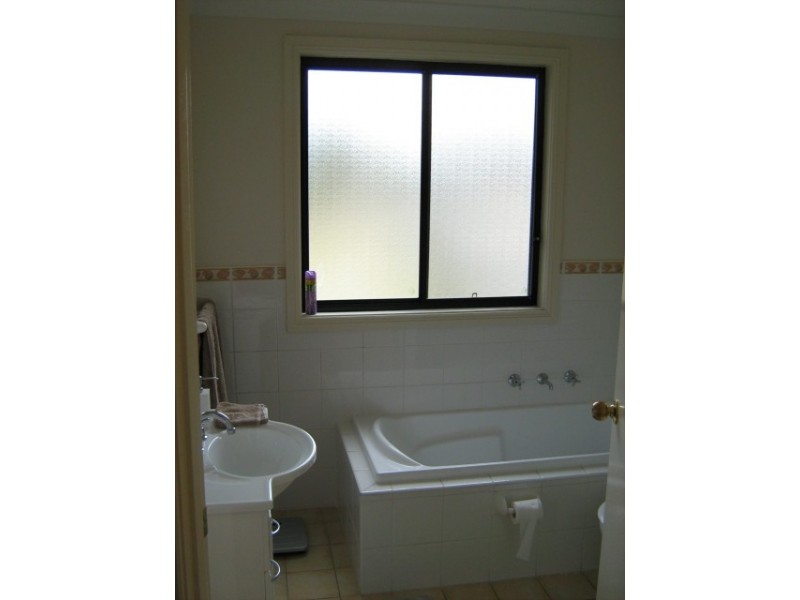 Macquarie Fields NSW 2564