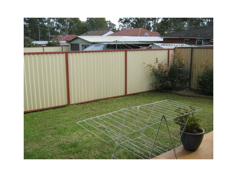 Macquarie Fields NSW 2564