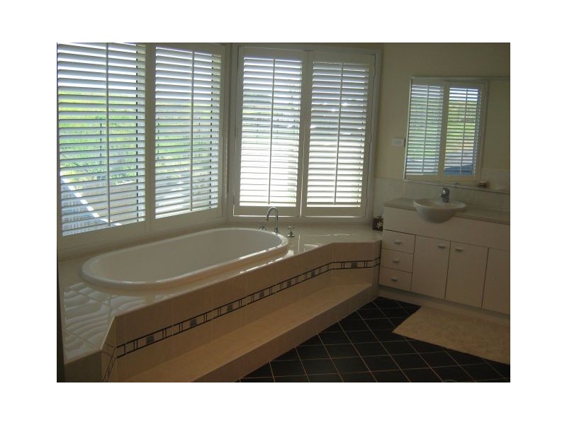 Macquarie Links NSW 2565