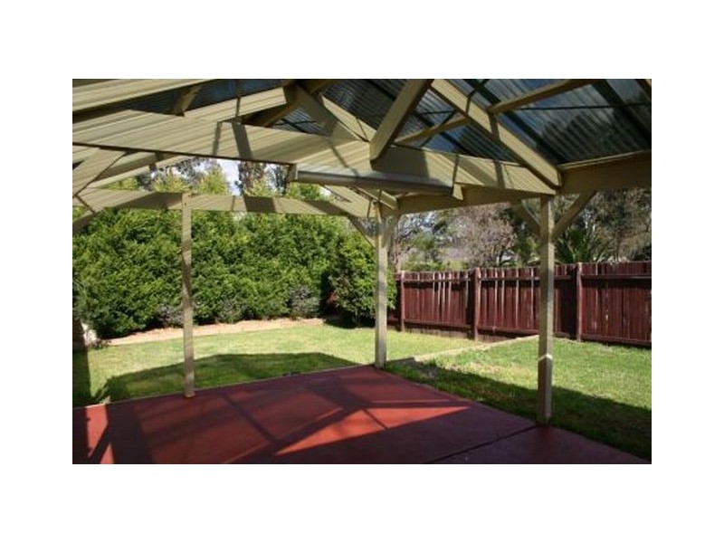 42B Oswald Crescent, Rosemeadow NSW 2560