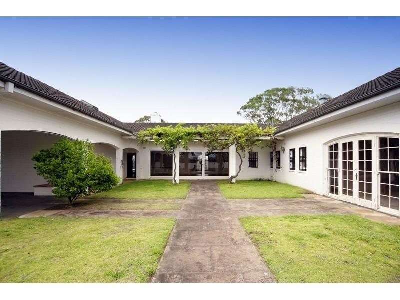 32 Denham Court Road, Denham Court NSW 2565