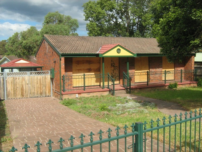 194 St Johns Road, Bradbury NSW 2560