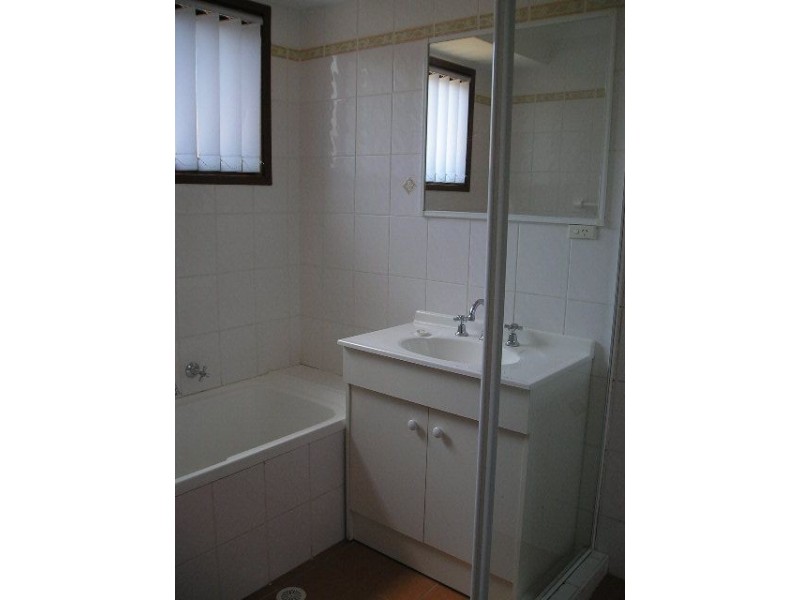 9 Harthouse Road, Ambarvale NSW 2560