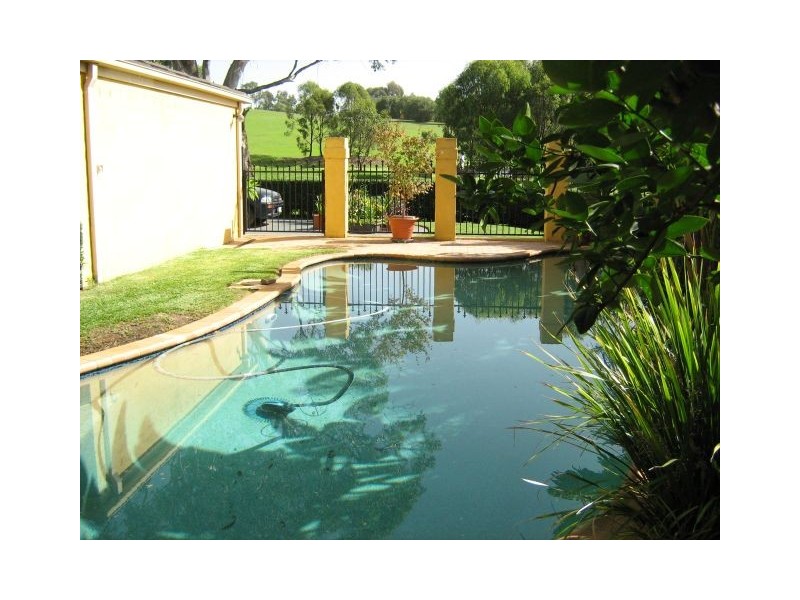 Glen Alpine NSW 2560