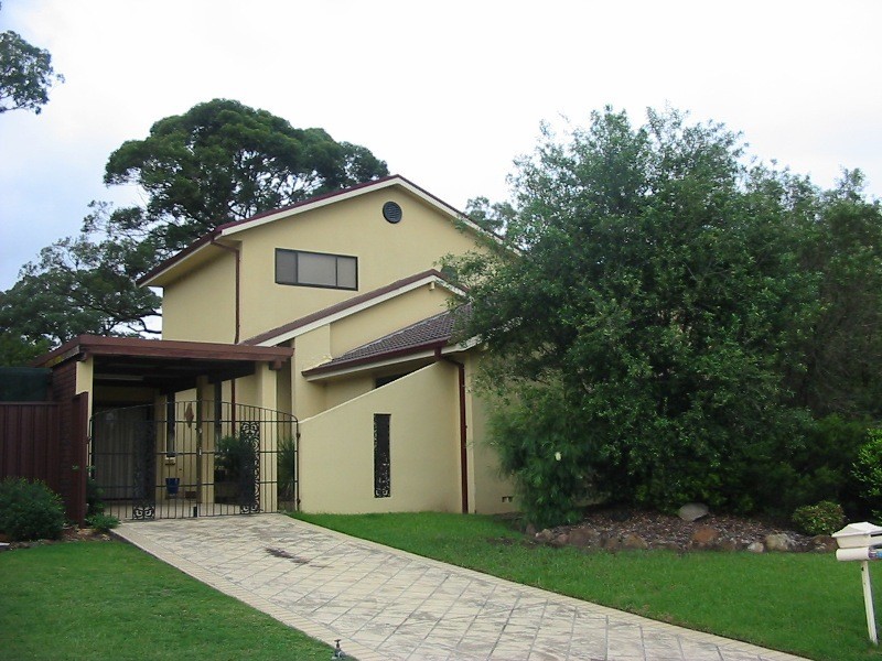 Ruse NSW 2560