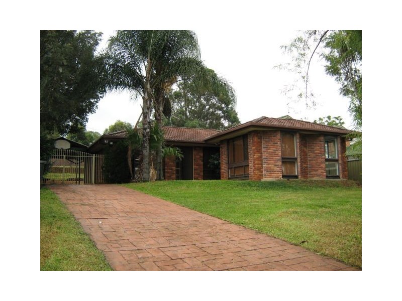 58 Romeo Crescent, Rosemeadow NSW 2560