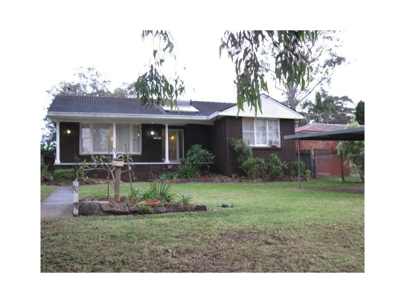 16 Ivanhoe Street, Ingleburn NSW 2565