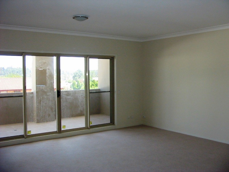 8/15-19 Warby Street, Campbelltown NSW 2560