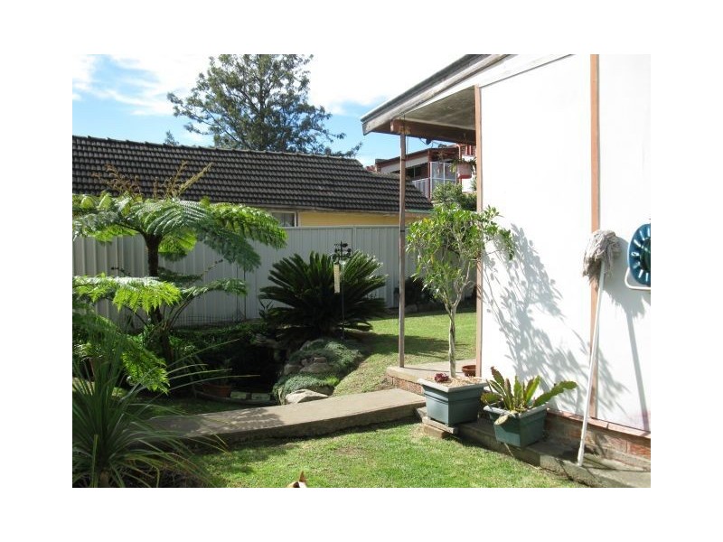 76 Cumberland Road, Ingleburn NSW 2565