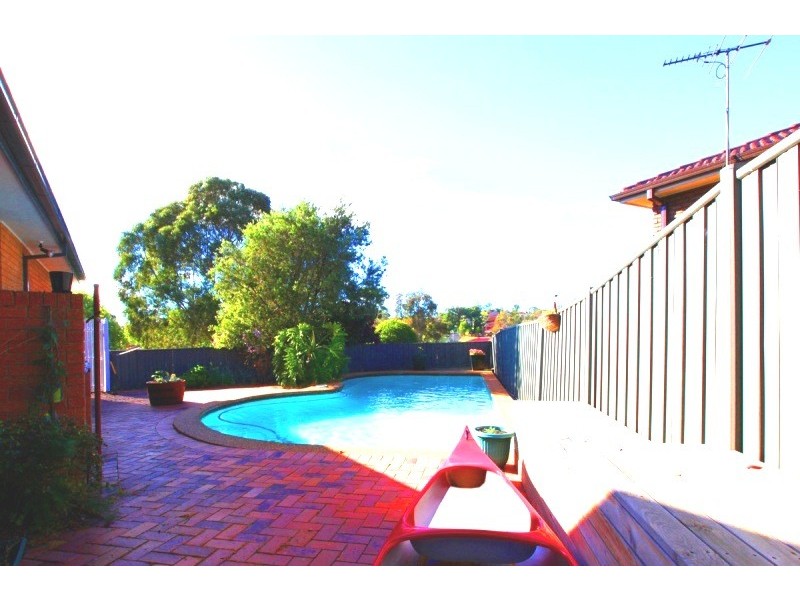 Bradbury NSW 2560
