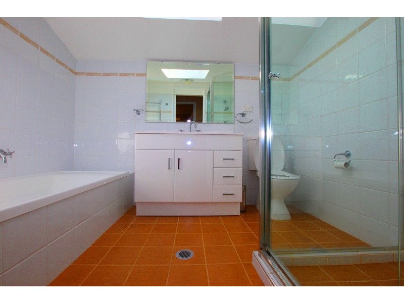 Glen Alpine NSW 2560