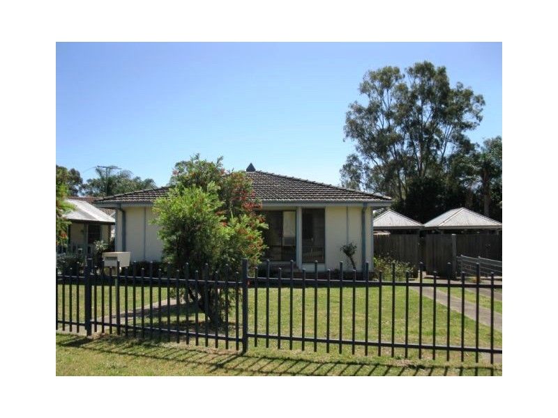 6 Rosemary Place, Macquarie Fields NSW 2564