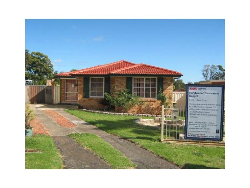 5 Wheeler Place, Minto NSW 2566