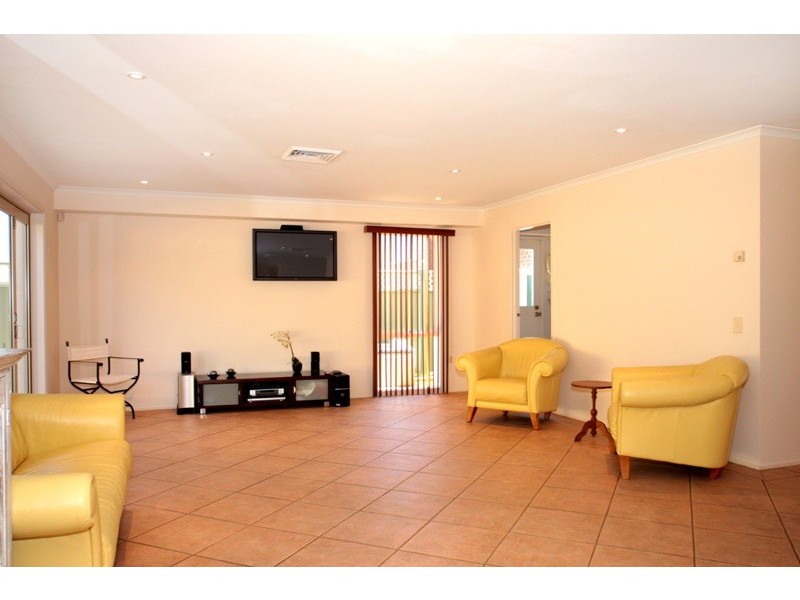 Glen Alpine NSW 2560