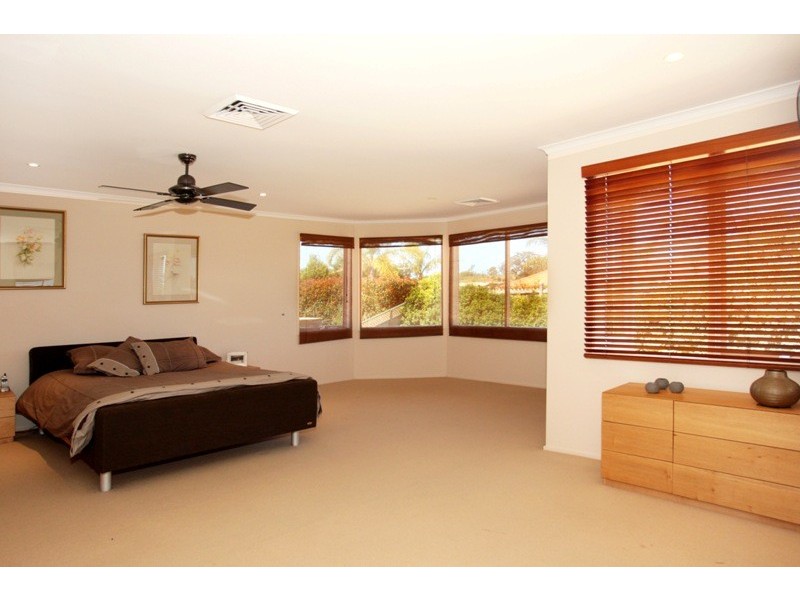 Glen Alpine NSW 2560