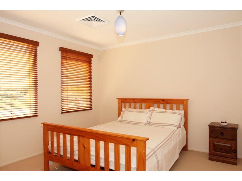 Glen Alpine NSW 2560