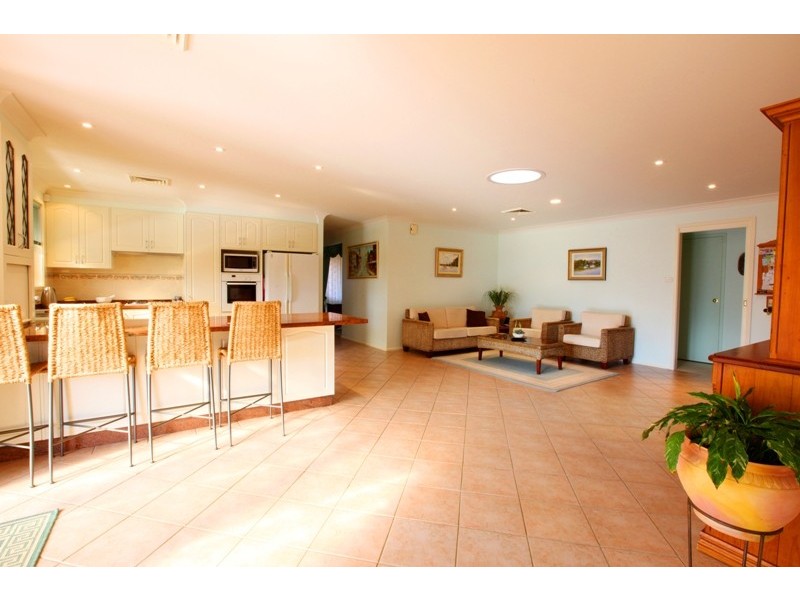 70 Peugeot Drive, Ingleburn NSW 2565