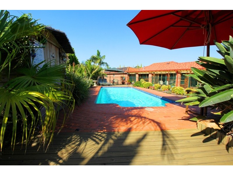 70 Peugeot Drive, Ingleburn NSW 2565