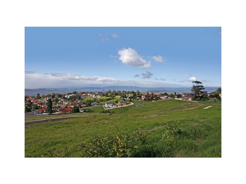 Lake Heights NSW 2502