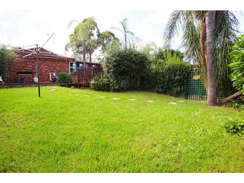 73 Stornoway Avenue, St Andrews NSW 2566