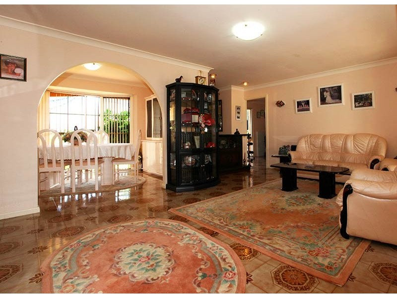 34 Harthouse Road, Ambarvale NSW 2560