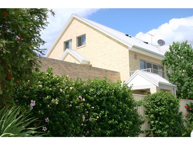 3/13 Chamberlain Street, Campbelltown NSW 2560