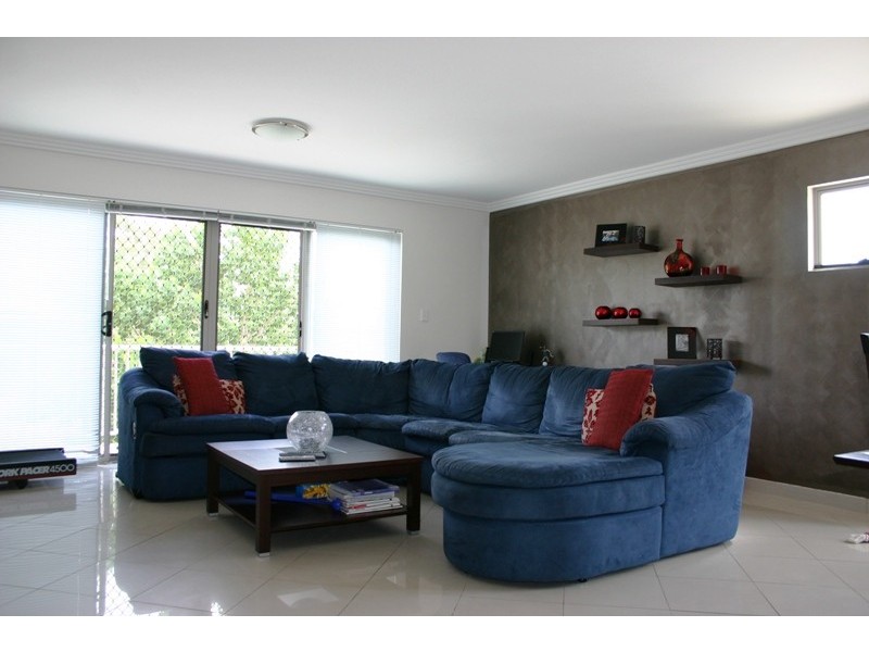 3/13 Chamberlain Street, Campbelltown NSW 2560
