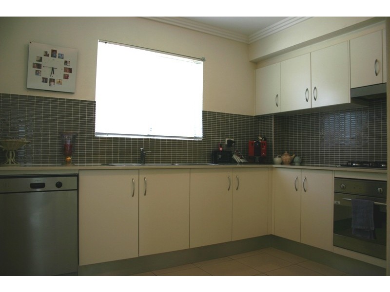 3/13 Chamberlain Street, Campbelltown NSW 2560