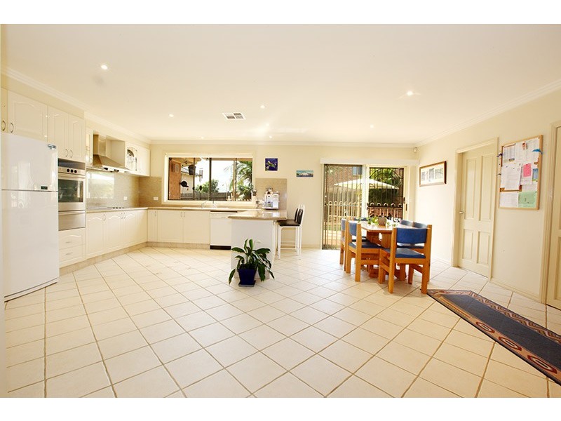 Macquarie Links NSW 2565