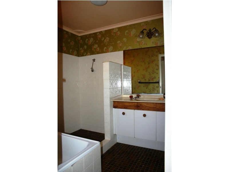 Ruse NSW 2560